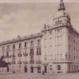 Le quattro statue erano posizionate in piazza Moro (all�epoca piazza Roma) ai piedi della sede della Gazzetta del Mezzogiorno. Il sontuoso edificio in stile liberty, realizzato su progetto del celebre architetto Saverio Dioguardi, venne inaugurato il 28 dicembre del 1927